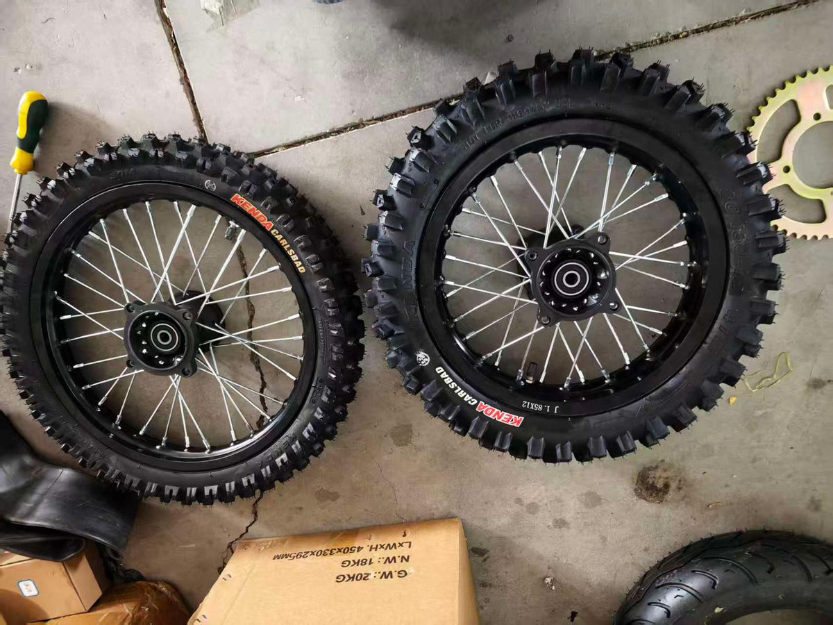 Tuttio Soleil 01 & Yozma IN10 Complete 17/14" PitBike Wheelset.